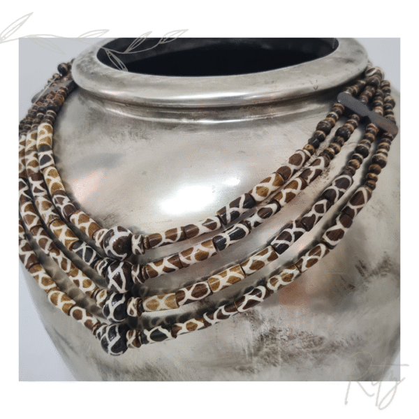 Vaso com Colar decorativo - Imagem 3