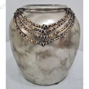 Vaso com Colar decorativo