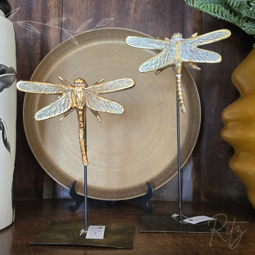 Escultura de Libélula dourada - Imagem 2