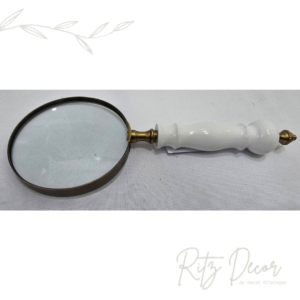 Lupa decorativa em cabo branco