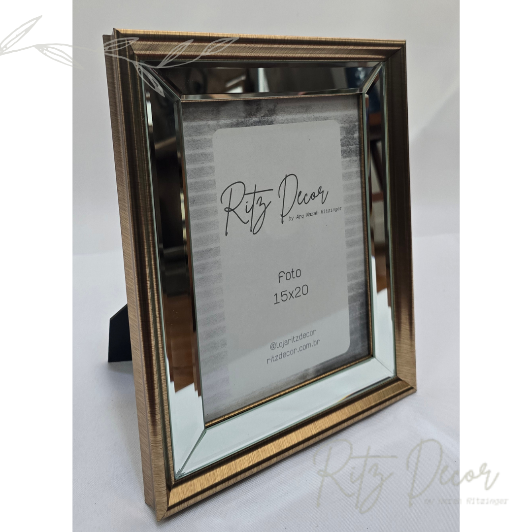 Porta retrato dourado envelhecido e espelho